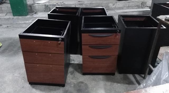 Cajonera con frente de Melamina